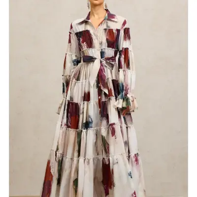 فستان رعنانا ماكسي مطبوع عليه زهور بأكمام طويلة وياقة دائرية