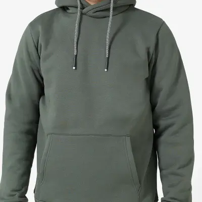 سترة بغطاء رأس